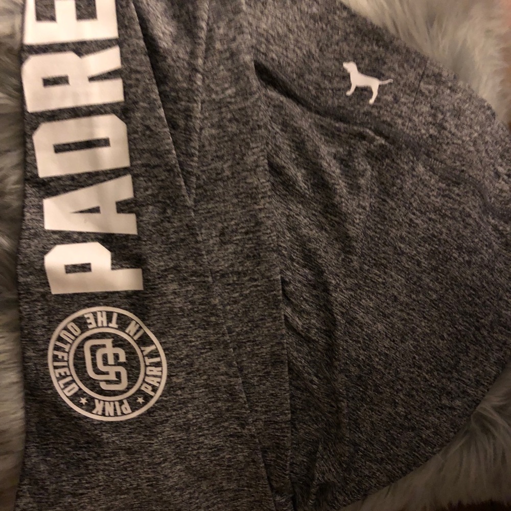 Like New Victoria’s Secret PINK Padres Leggings❤️